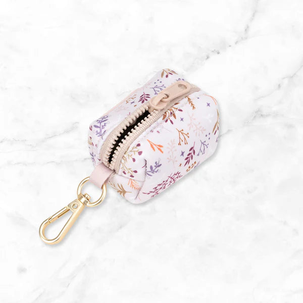 Dog Poop Bag Holder: Chiswick Oyster