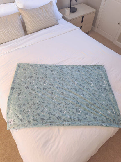 Blanket: Chiswick Pistachio