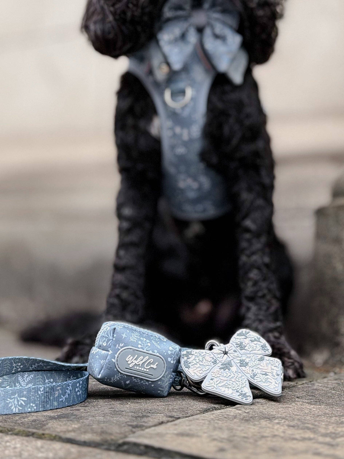 Dog Poop Bag Holder: Chiswick Dovetail