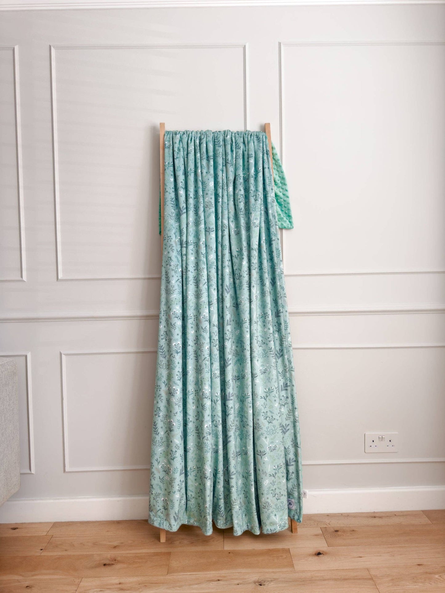 Blanket: Chiswick Pistachio