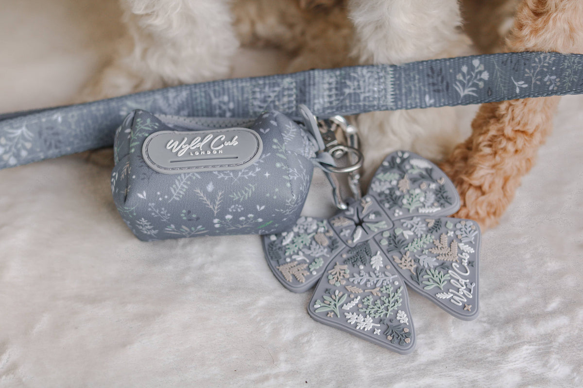 Dog Poop Bag Holder: Chiswick Dovetail